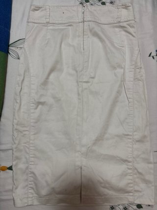 Falda blanca midi mujer