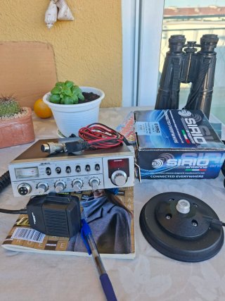 Emisora CB Nevada. Vase de antena cirio o