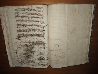 Compendio de Escrituras y Documentos Antiguos.
