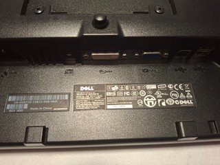 Monitor Dell 19 con cables VGA y DVI