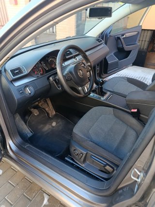 Volkswagen Passat 2011
