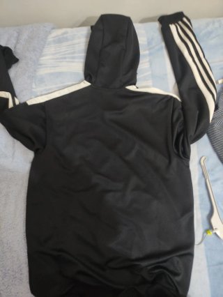 Sudadera Adidas Negra con Rayas Blancas
