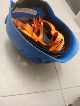 Casco de escalada azul 6-9 años