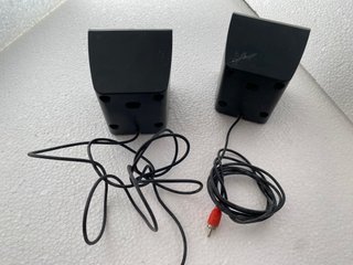 Altavoces Philips Mini Cableados