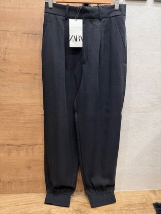Pantalón vestir negro Zara. Talla S, Sin Estrenar!