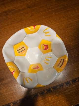 Pallone da calcio Mc Donald's 2024