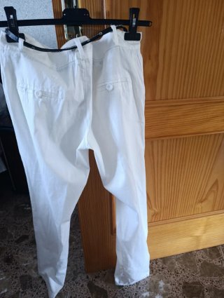 Traje blanco chaqueta y pantalón