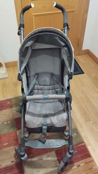 Passeggino Chicco grigio
