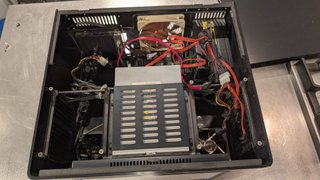 Caja HTPC/Servidor OrigenAE 21T con pantalla