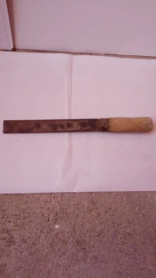 Formón antiguo madera y hierro