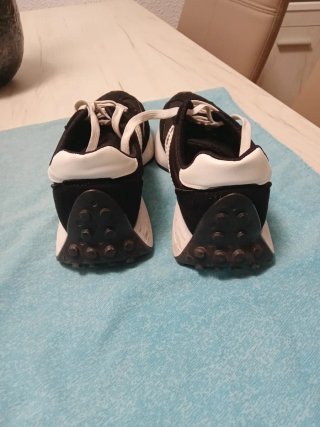 Zapatillas Reebok Talla  + regalo otras