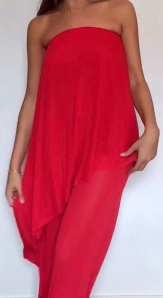 Mono Zara capa rojo Talla M