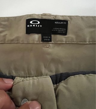 Pantalón Corto Oakley Talla 48 Beige