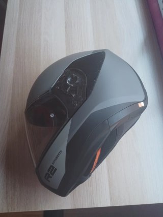 Casco Moto Schuberth R2 Gris y negro.