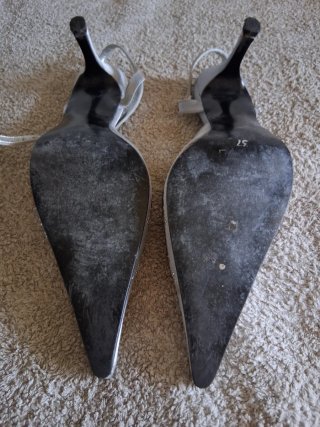 Zapatos de fiesta plateados con pedrería Talla 37