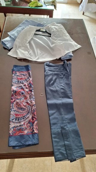 Traje de curro azul y blanco