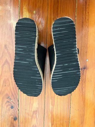 Sandalias negras plataforma hebillas