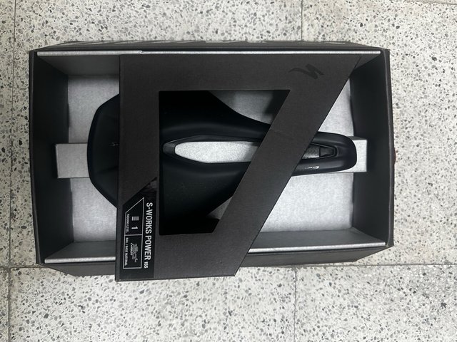 Sillín Specialized Power Carbono 155