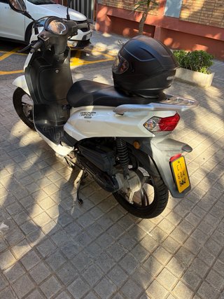 Peugeot Tweet 49cc Scooter Blanca