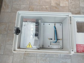 Caja y tapa seminueva