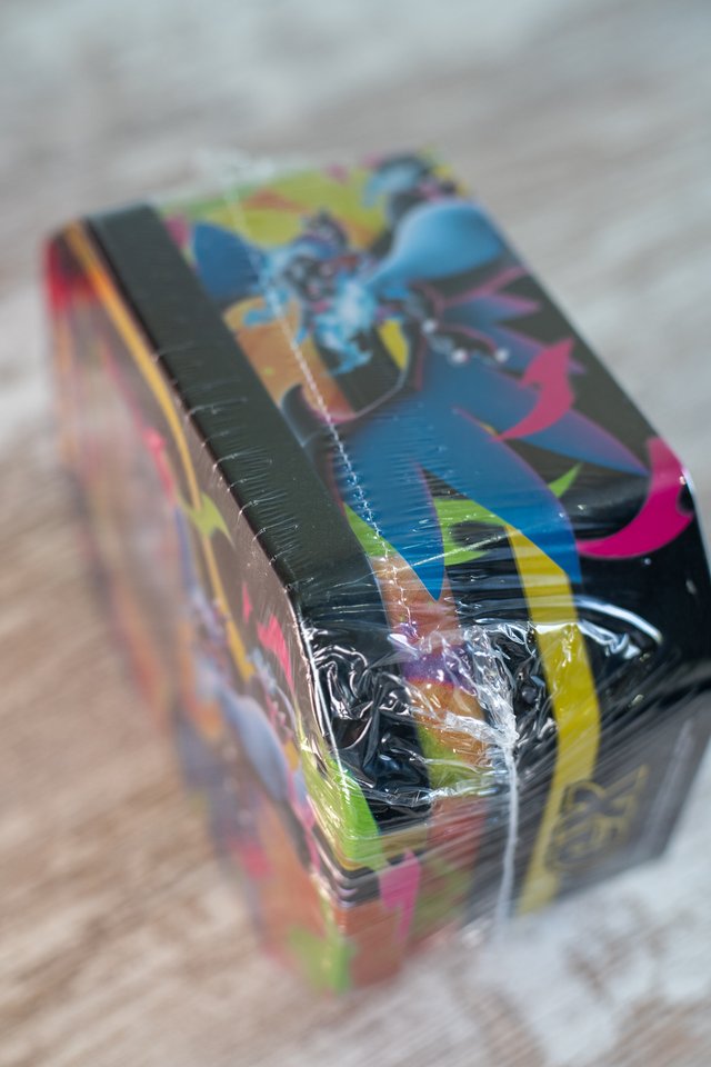 Mega Charizard X EX Lata Metálica Pokémon TCG