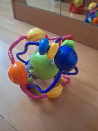 Juguete sensorial para bebé