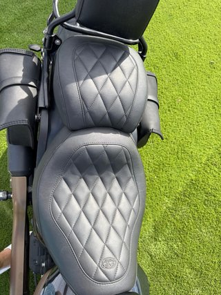Harley Davidson Fat Bob 107 Negra 2020