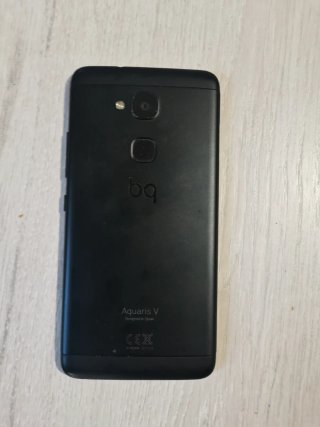 Bq Aquaris V Negro