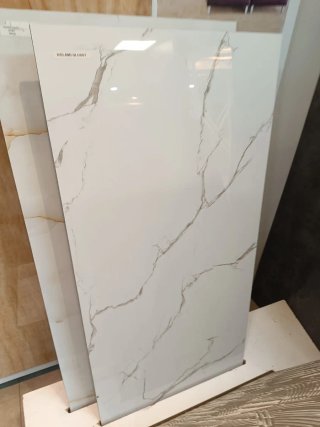 Baldosas y Porcelánico para obra