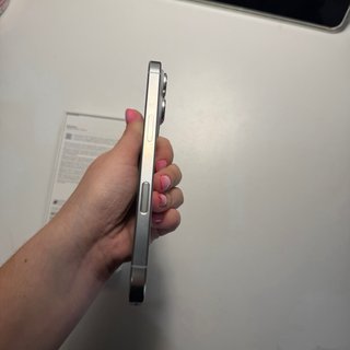 iPhone 16 Pro 256GB Negro - Pantalla Dañada