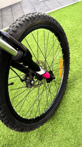 Bicicleta Monty KX 24” rosa MTB infantil