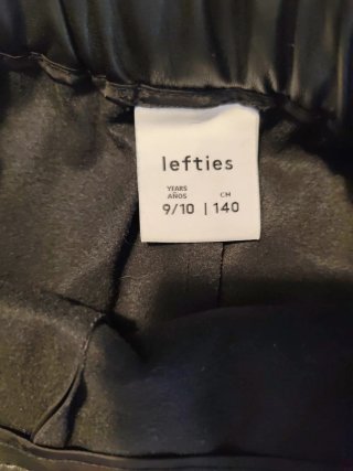 Falda pantalón cuero niña T.9-10 (140cm)