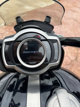 Triumph Rocket 3 Negra y Plateada