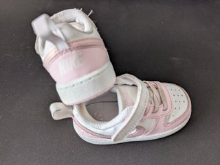 Nike DV5458-105 Talla 22 Rosa/Blanco
