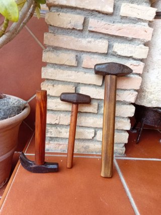 Martelli e martelli antichi. VEDI FOTO