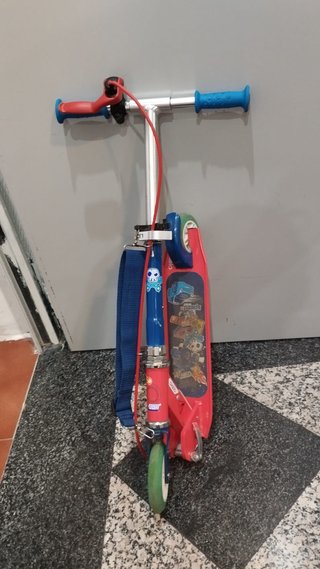Patinete azul 50 kg