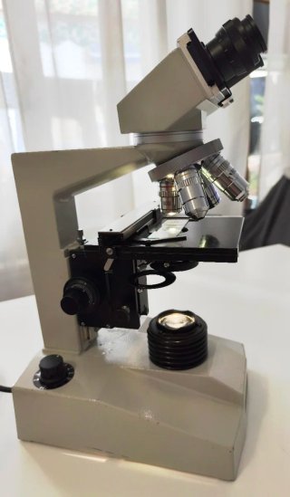 Microscopio OXFORD