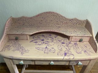 Tocador vintage madera floral