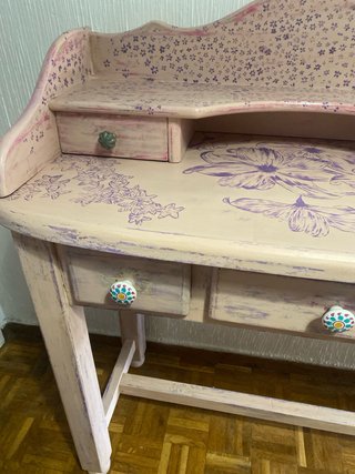 Tocador vintage madera floral