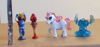 Lote 4 figuras Kinder Sorpresa y Disney