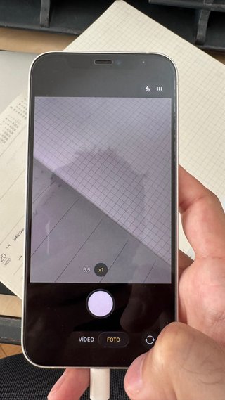 iPhone 12 64GB