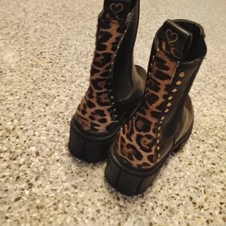 Botines Lola Casademunt Animal Print