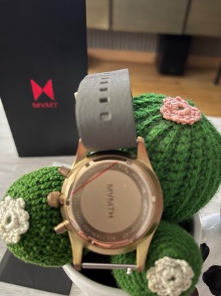 Reloj MVMT Voyager Bronce Age.