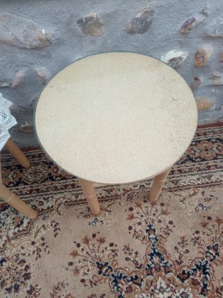 2 Mesitas redondas madera y cristal
