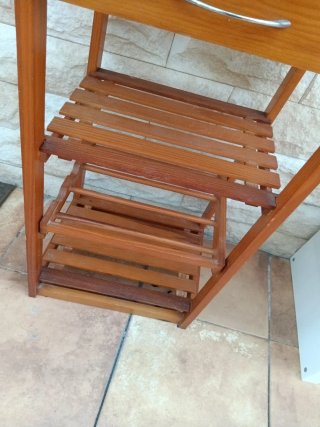 Mesa auxiliar madera y cerámica