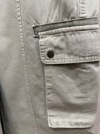 Pantalon cargo verde Bershka Talla 36 Sin Estrenar