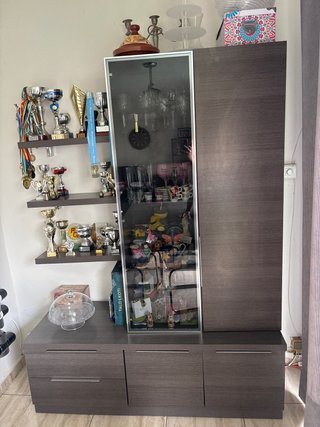 Mueble de salón vitrina y cajones
