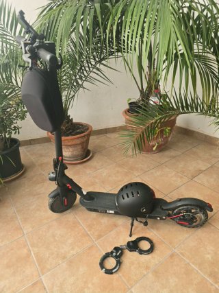 Patinete Eléctrico Negro