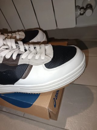 Sneakers Bershka uomo nere e bianche