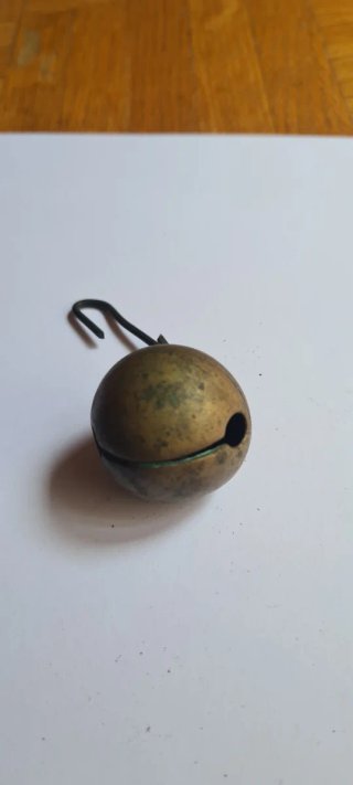 Cascabel medieval cobre
